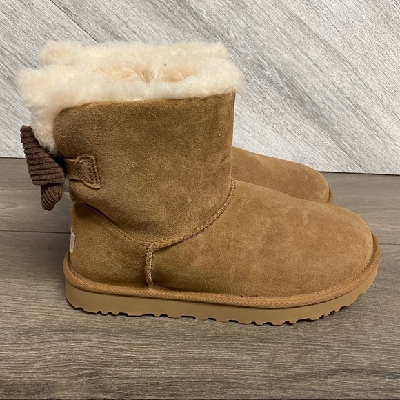 UGG | Mini Bailey Corduroy Bow In Chestnut NEW 7 - Picture 4 of 11
